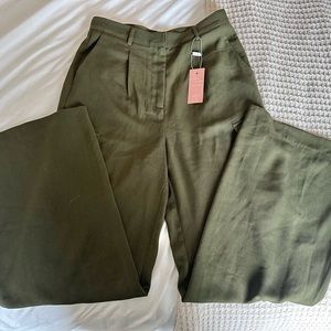 NWT MISS LOLA TROUSERS
